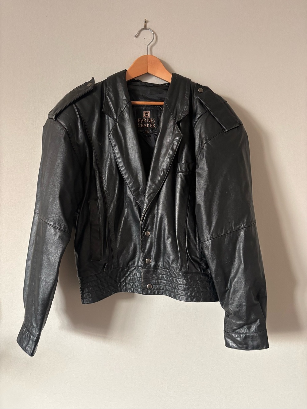 Vintage Byrnes & Baker Men’s Black Leather Bomber Jacket - Size L